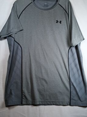 Under Armour Men's Grey Performance Tee with Vent Panels